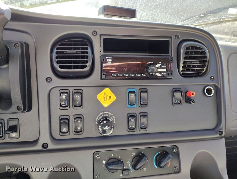 image for item DV6715 2020 Freightliner  Business Class M2 refrigerated truck