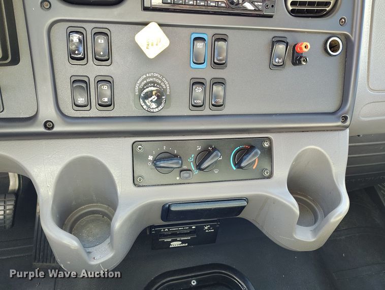 image for item DV6715 2020 Freightliner  Business Class M2 refrigerated truck