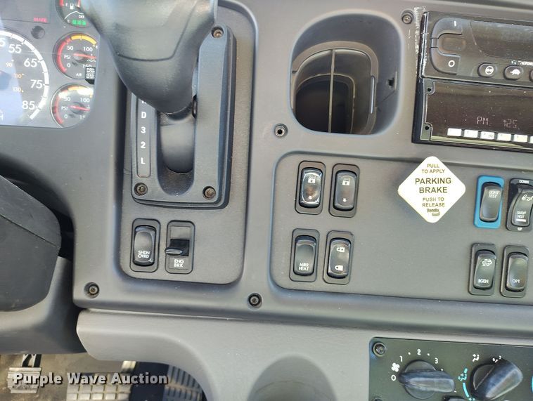 image for item DV6716 2020 Freightliner  Business Class M2 refrigerated truck