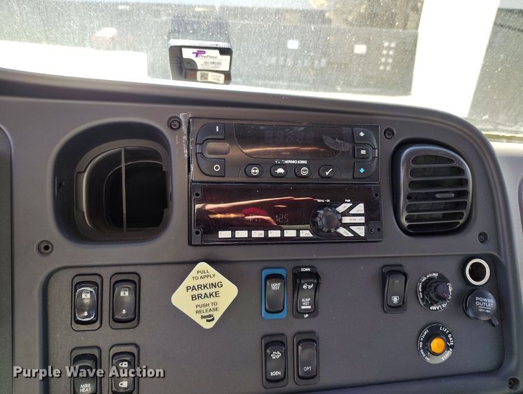 image for item DV6716 2020 Freightliner  Business Class M2 refrigerated truck