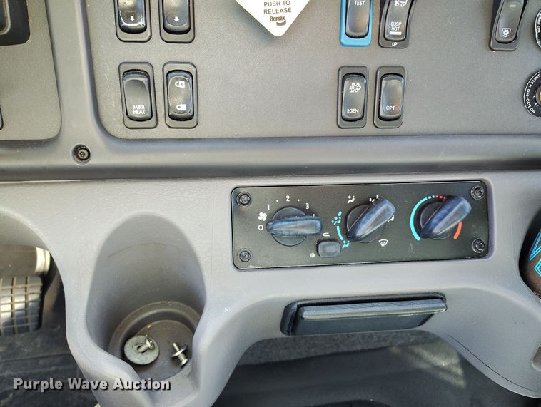 image for item DV6716 2020 Freightliner  Business Class M2 refrigerated truck