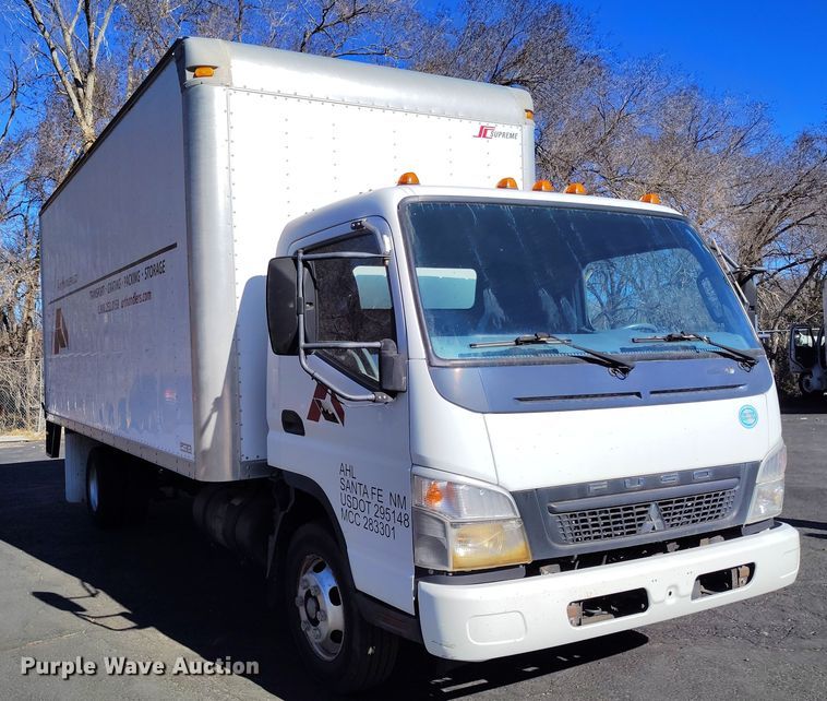 image for item DV6717 2010 Mitsubishi  Fuso box truck