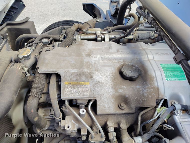 image for item DV6717 2010 Mitsubishi  Fuso box truck