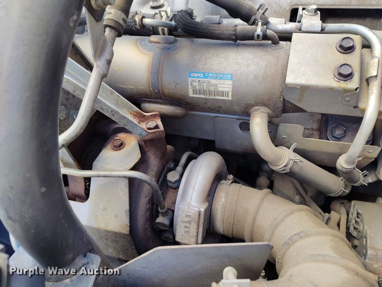 image for item DV6717 2010 Mitsubishi  Fuso box truck