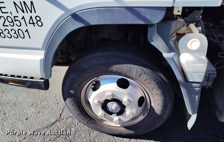 image for item DV6717 2010 Mitsubishi  Fuso box truck