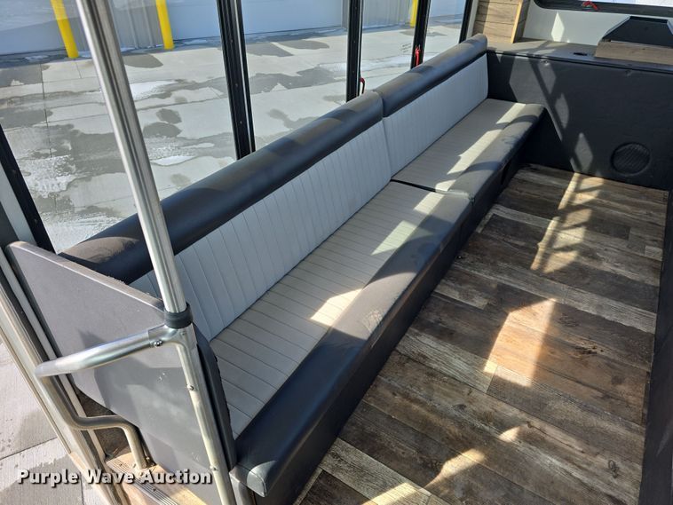 image for item DW3129 2012 Ford Econoline E350 party bus