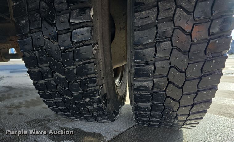 image for item DW3129 2012 Ford Econoline E350 party bus