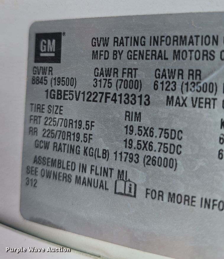 image for item DW3130 2007 Chevrolet C5500 party bus