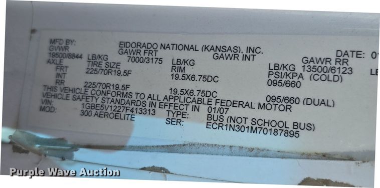 image for item DW3130 2007 Chevrolet C5500 party bus