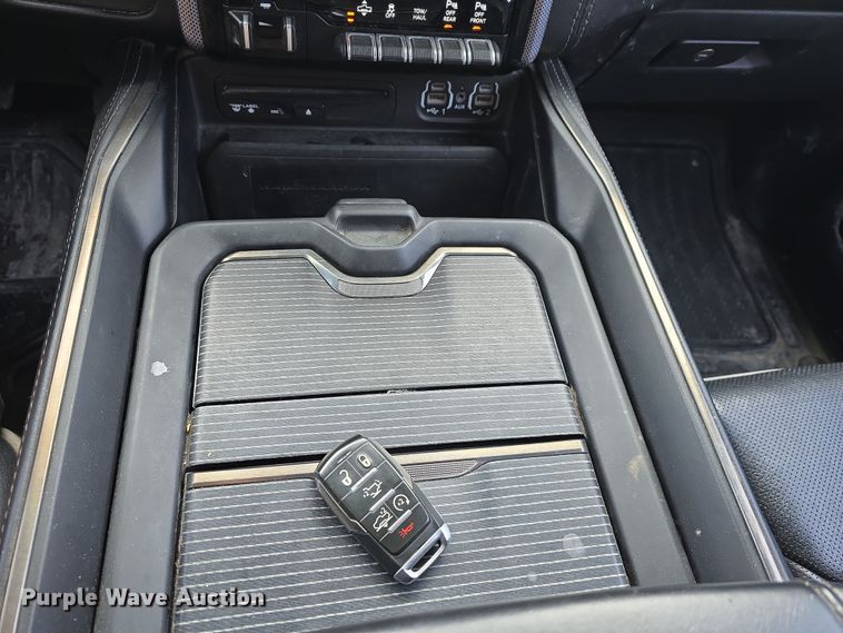 image for item DW3136 2019 Dodge Ram 1500 Limited Crew Cab pickup truck