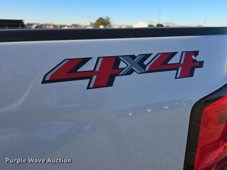 image for item DW3166 2018 Chevrolet Silverado 1500 Crew Cab pickup truck