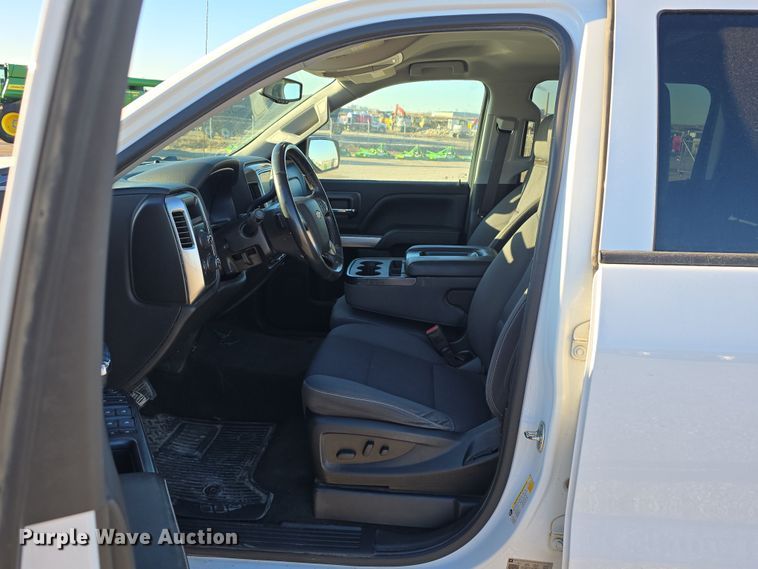 image for item DW3166 2018 Chevrolet Silverado 1500 Crew Cab pickup truck