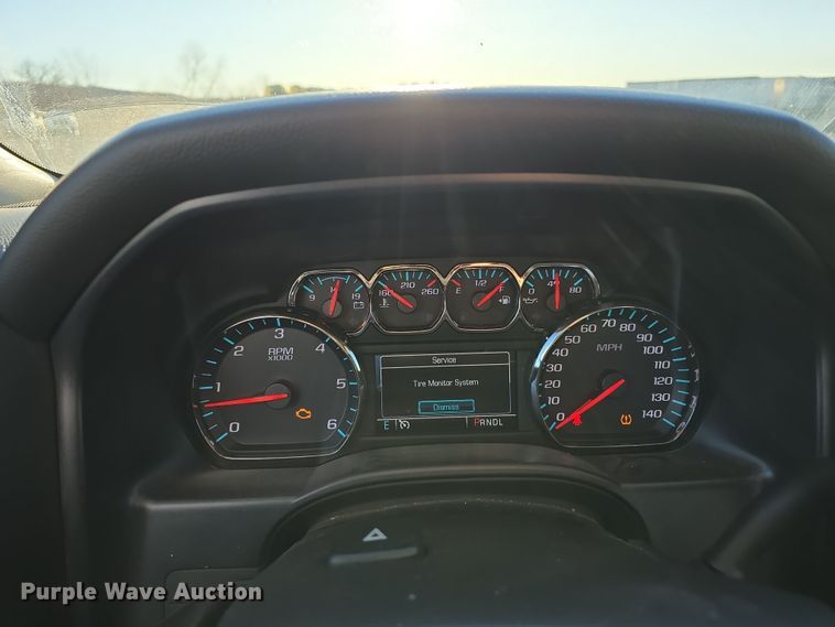 image for item DW3166 2018 Chevrolet Silverado 1500 Crew Cab pickup truck