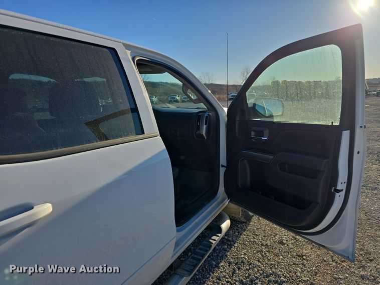 image for item DW3166 2018 Chevrolet Silverado 1500 Crew Cab pickup truck