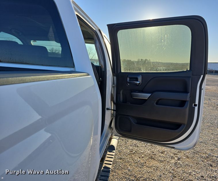 image for item DW3166 2018 Chevrolet Silverado 1500 Crew Cab pickup truck