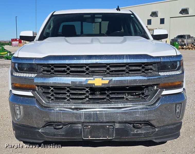image for item DW3168 2018 Chevrolet Silverado 1500 Double Cab pickup truck