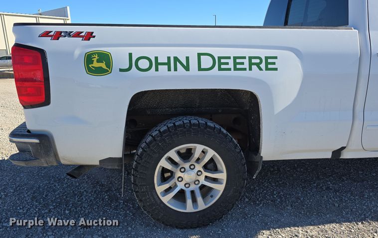 image for item DW3168 2018 Chevrolet Silverado 1500 Double Cab pickup truck