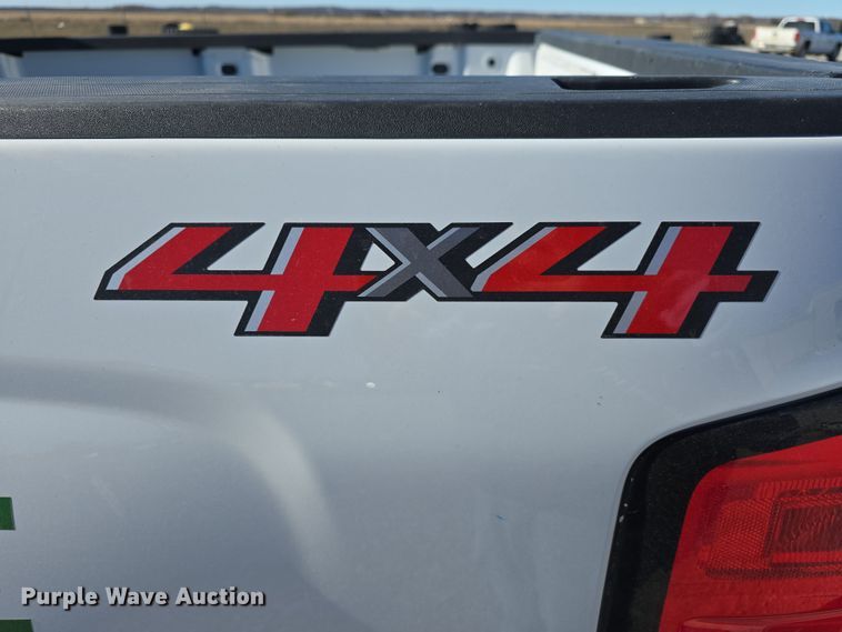 image for item DW3168 2018 Chevrolet Silverado 1500 Double Cab pickup truck