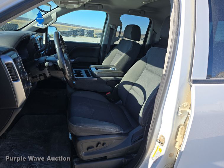 image for item DW3168 2018 Chevrolet Silverado 1500 Double Cab pickup truck