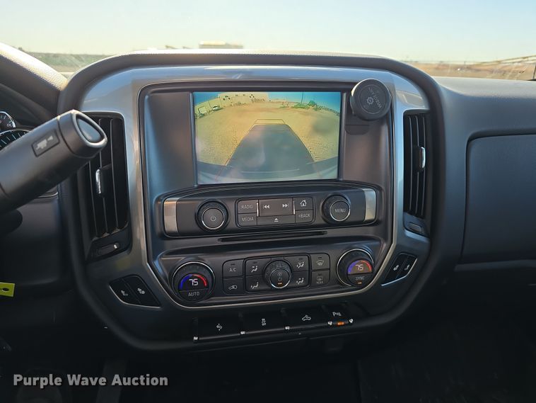 image for item DW3168 2018 Chevrolet Silverado 1500 Double Cab pickup truck