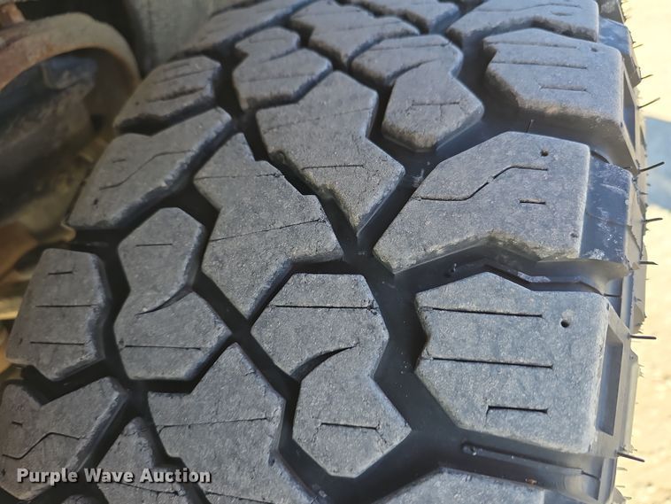 image for item DW3168 2018 Chevrolet Silverado 1500 Double Cab pickup truck