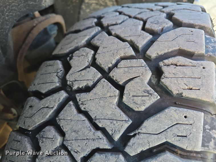 image for item DW3168 2018 Chevrolet Silverado 1500 Double Cab pickup truck