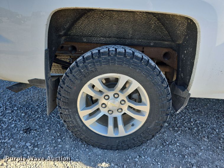 image for item DW3168 2018 Chevrolet Silverado 1500 Double Cab pickup truck