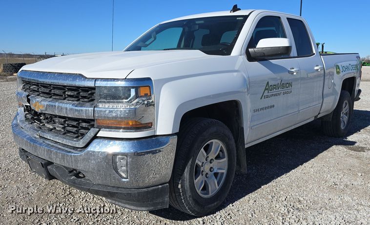 image for item DW3169 2018 Chevrolet Silverado 1500 LT Double Cab pickup truck