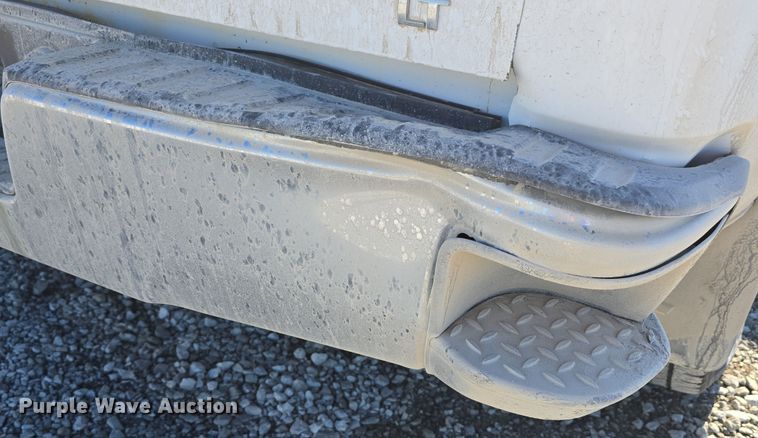 image for item DW3169 2018 Chevrolet Silverado 1500 LT Double Cab pickup truck