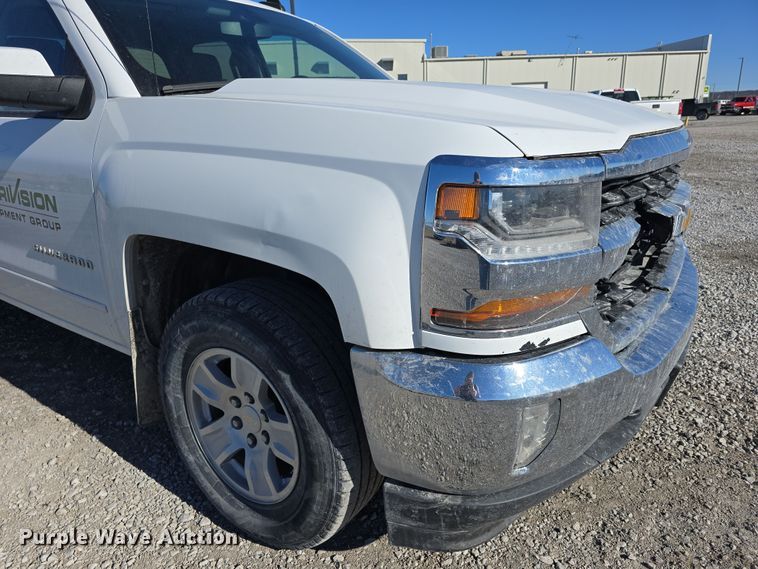 image for item DW3169 2018 Chevrolet Silverado 1500 LT Double Cab pickup truck