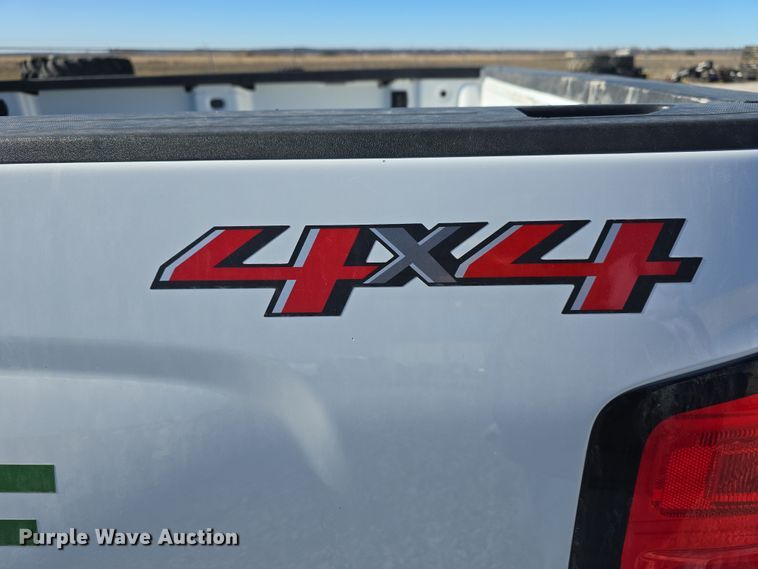 image for item DW3169 2018 Chevrolet Silverado 1500 LT Double Cab pickup truck