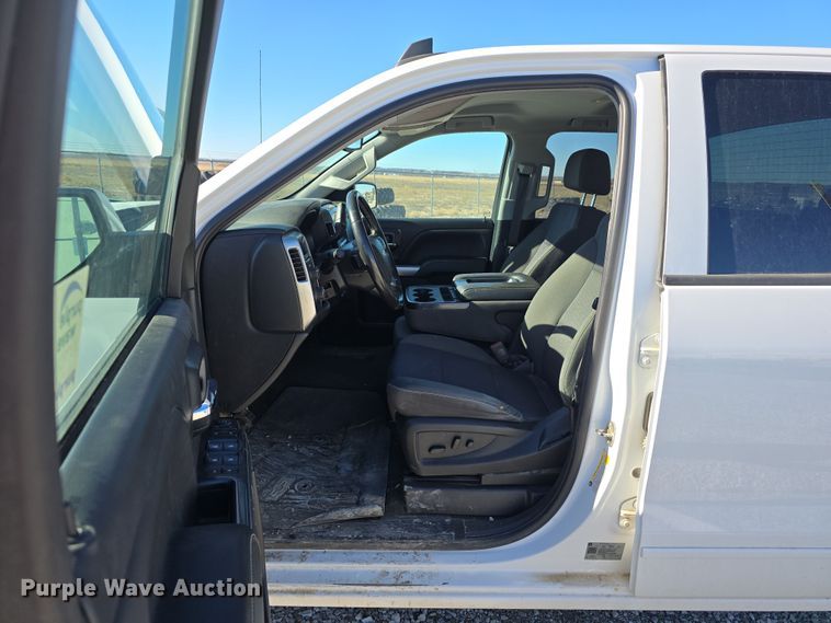 image for item DW3169 2018 Chevrolet Silverado 1500 LT Double Cab pickup truck