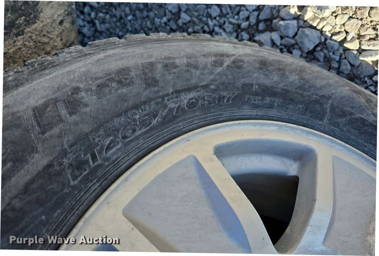 image for item DW3169 2018 Chevrolet Silverado 1500 LT Double Cab pickup truck