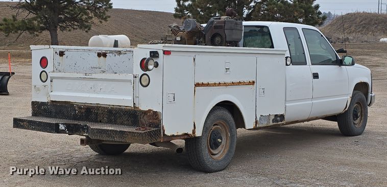 image for item DW3176 2000 Chevrolet C2500 Ext. Cab utility bed pickup truck