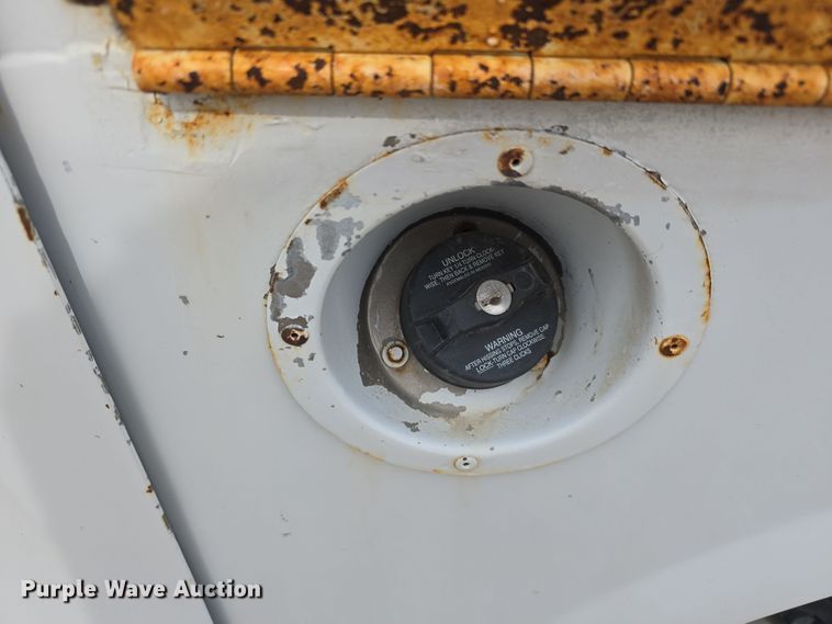 image for item DW3176 2000 Chevrolet C2500 Ext. Cab utility bed pickup truck