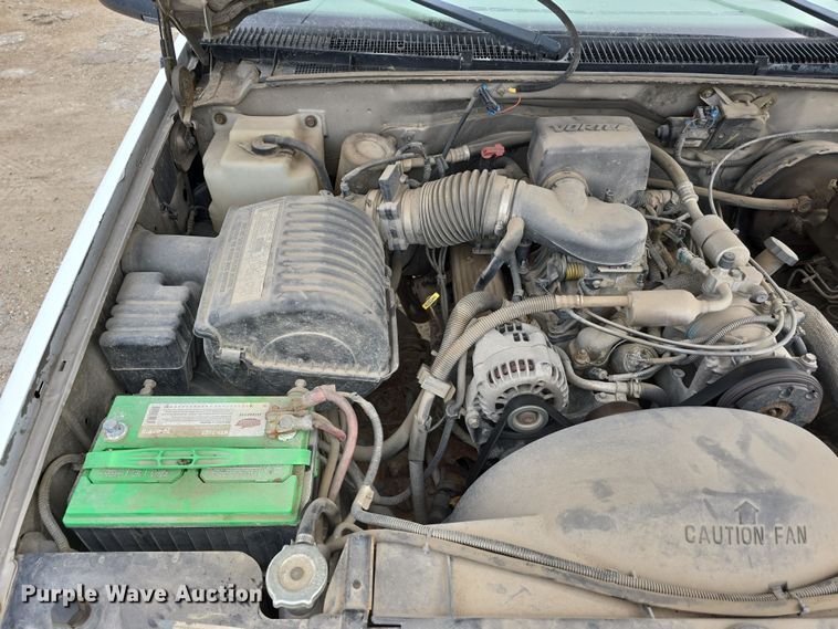 image for item DW3176 2000 Chevrolet C2500 Ext. Cab utility bed pickup truck