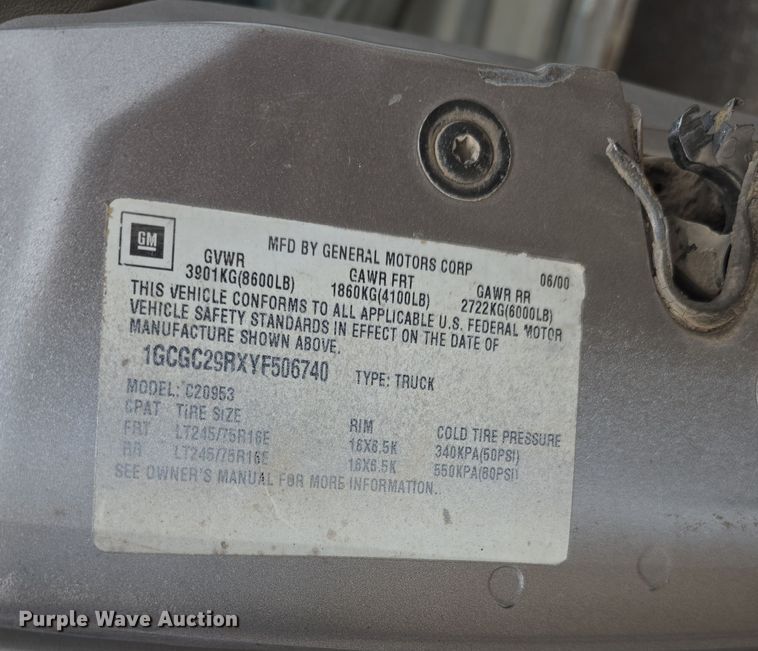 image for item DW3176 2000 Chevrolet C2500 Ext. Cab utility bed pickup truck