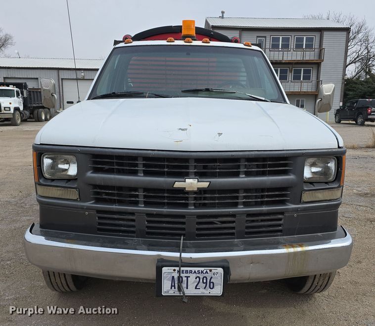 image for item DW3177 1994 Chevrolet Cheyenne C3500 dump flatbed pickup truck