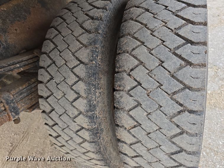 image for item DW3177 1994 Chevrolet Cheyenne C3500 dump flatbed pickup truck