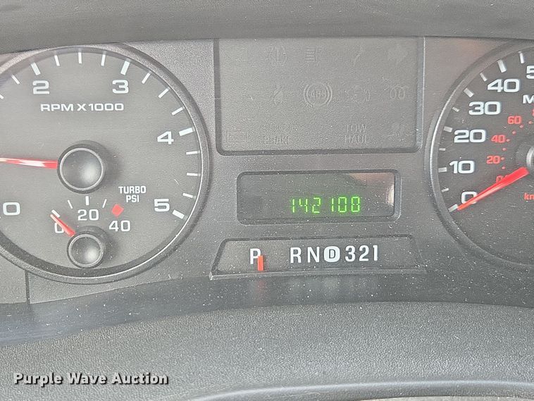 image for item DX1527 2007 Ford F450 Super Duty Crew Cab flatbed truck