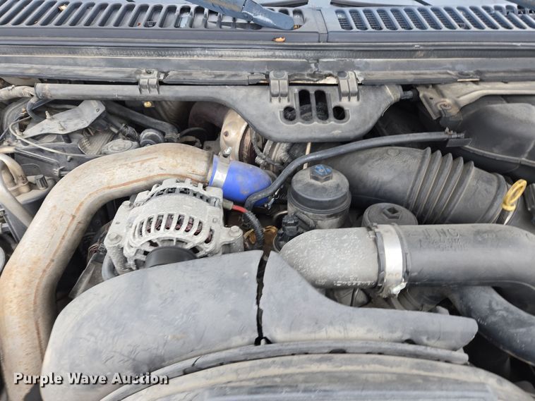 image for item DX1527 2007 Ford F450 Super Duty Crew Cab flatbed truck