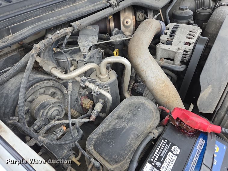 image for item DX1527 2007 Ford F450 Super Duty Crew Cab flatbed truck