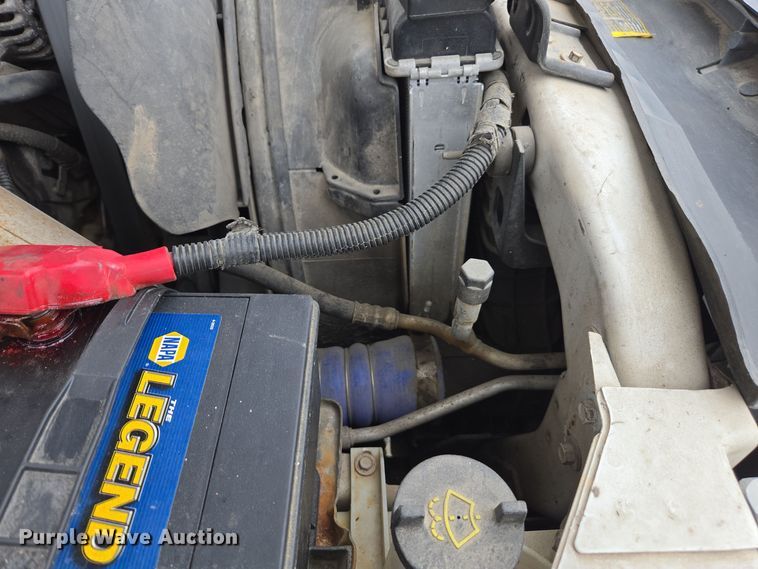 image for item DX1527 2007 Ford F450 Super Duty Crew Cab flatbed truck