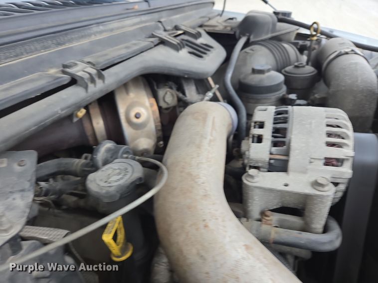 image for item DX1527 2007 Ford F450 Super Duty Crew Cab flatbed truck