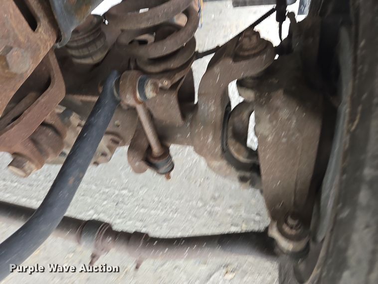 image for item DX1527 2007 Ford F450 Super Duty Crew Cab flatbed truck