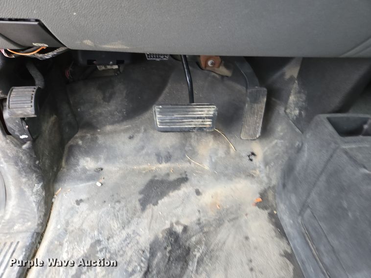 image for item DX1529 2009 GMC Sierra 1500 Ext. Cab pickup truck