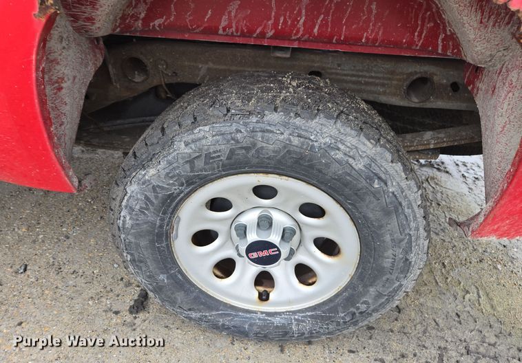 image for item DX1529 2009 GMC Sierra 1500 Ext. Cab pickup truck