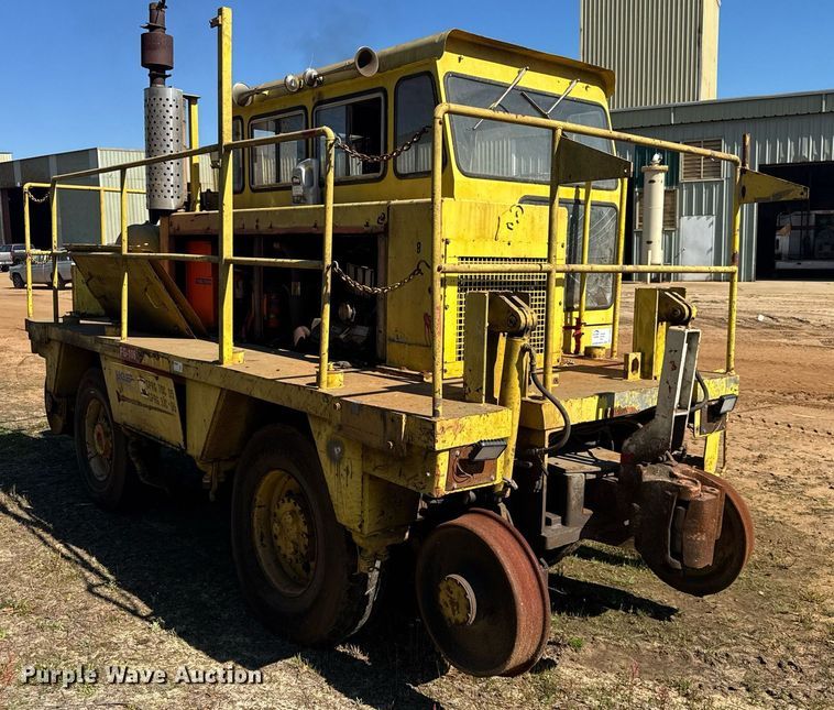 image for item EC3482 1989 ShuttleWagon SWX24A railcar mover