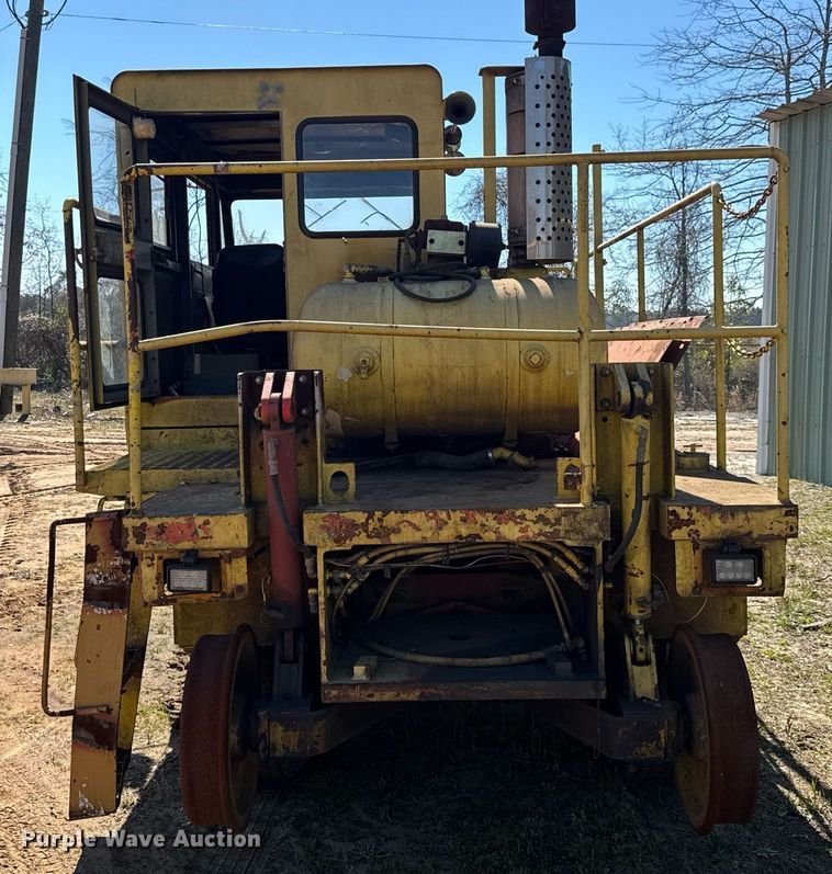 image for item EC3482 1989 ShuttleWagon SWX24A railcar mover