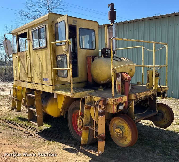 image for item EC3482 1989 ShuttleWagon SWX24A railcar mover